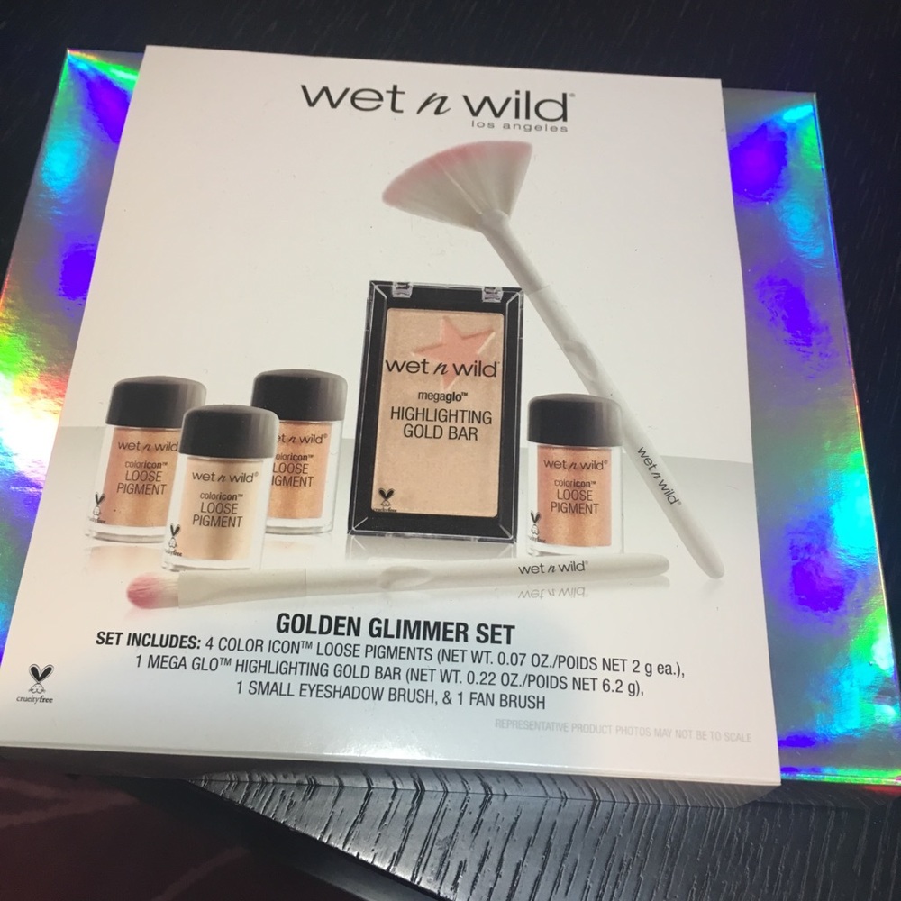 NIB Wet n Wild Golden Glimmer 7 piece set